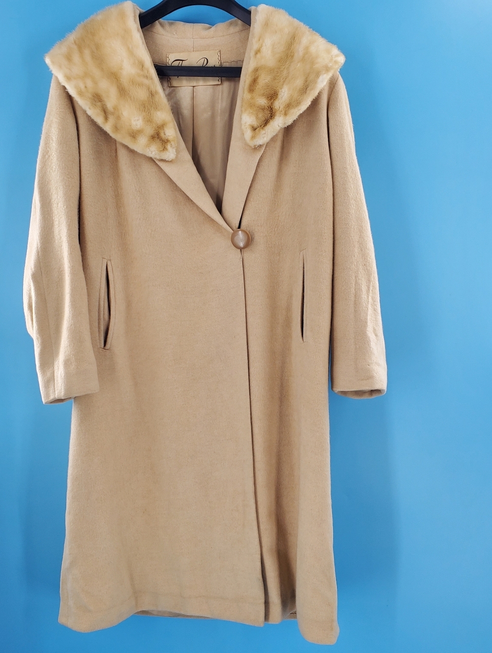 Vintage 60s Cashmere camel coat fur collar